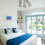 Alura Hotel 3*