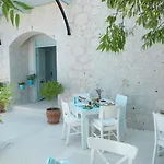 Alura 3*