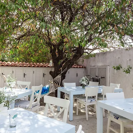 Alura Otel 3*